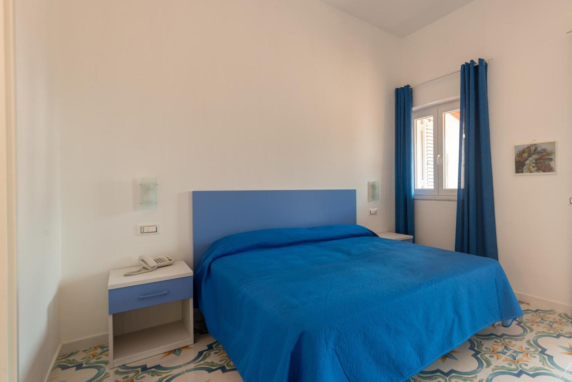 Hotel Villa Sirena Sant'Angelo  エクステリア 写真