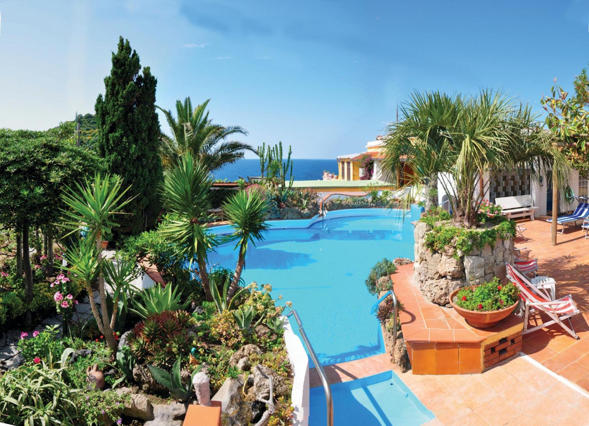 Hotel Villa Sirena Sant'Angelo  エクステリア 写真